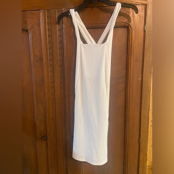 Eleven by Venus. “My Heart in Palms” is name of dress. Size small - Picture 1 of 3